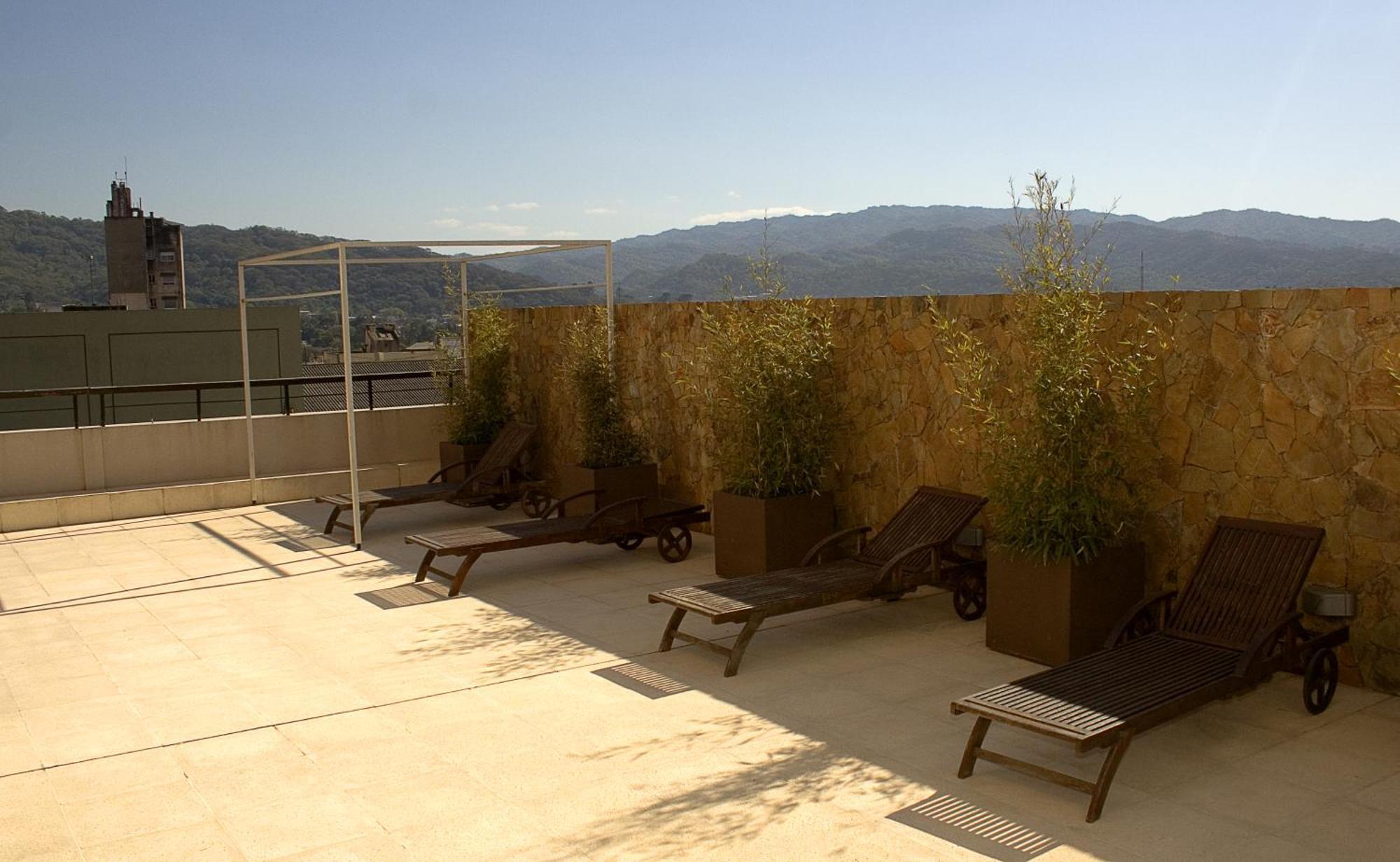 Howard Johnson Plaza Jujuy San Salvador de Jujuy Exterior photo